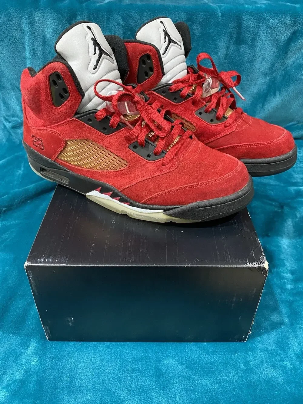 Size 10.5 - Jordan 5 Retro dmp Raging Bull 2009